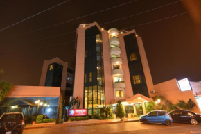 Отель House Inn Apart Hotel  Санта-Круз